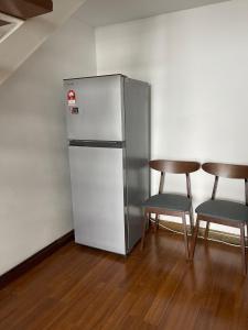 Cozy home in city center with free parking -1D