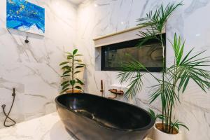 Villa Surya - Luxurious 2BR Private Villa in Quiet Area of Canggu
