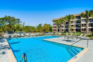 HH Beach & Tennis 319B