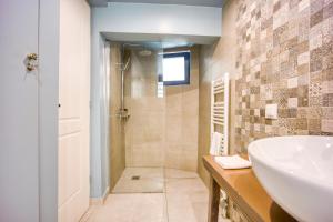 PagratiHilton area, Bentzi (3) Boutique Apt. for 4