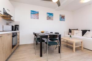 Apartments with parking spaces Baska, Krk - 19523