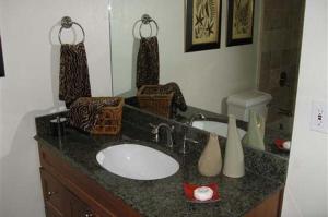 Luxury House near China and Ocean Beach