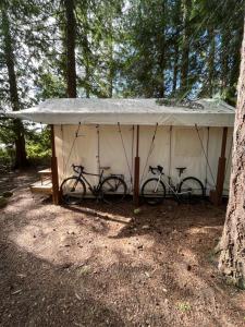 Tent room in Lopez Farm Cottages & Tent Camping