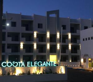 Costa Elegante Hotel & Suites
