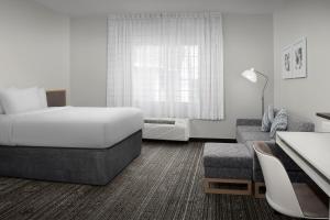 Queen Studio with Sofa Bed room in TownePlace Suites Sacramento Cal Expo