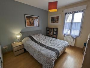 Maisons de vacances Titre propose : Gite familial avec piscine chauffee, jardin et jeux pour enfants a l-oree de la foret d-Orleans - FR-1-590-432 : photos des chambres