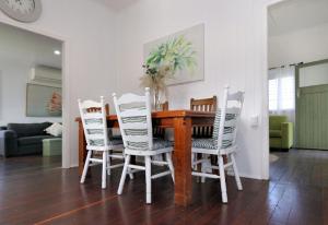 13 Zunker Street Burnett Heads