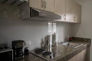 Apt#2 Valdez Lodging en el Centro de Todos Santos