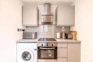 Central Studio with private garden, 2min Tube