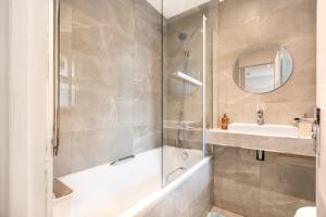 Central Studio with private garden, 2min Tube