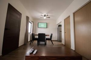 Apt#4 Valdez Lodging en el Centro de Todos Santos