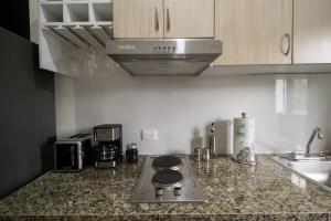 Apt#5 Valdez Lodging en el Centro de Todos Santos