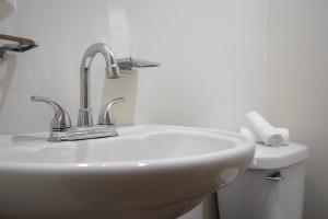 Apt#6 Valdez Lodging en el Centro de Todos Santos