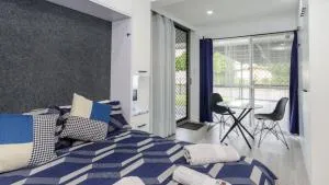 Bella Cove - Sandstone Point