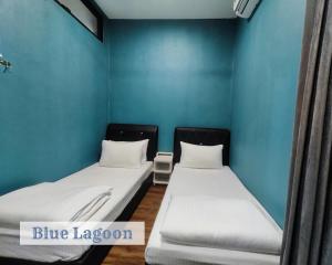 Roxy Sematan Townhouse - Blue Lagoon