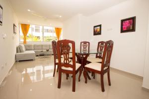 Caribbean Summer - Livin Colombia