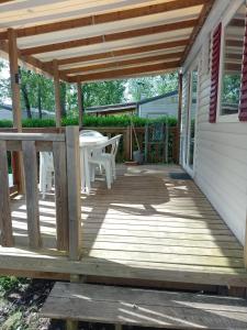 Campings MHVACANCES LOUENT PLUSIEURS MOBILHOMES DANS CAMPING 4 ETOILES PROCHE CHATEAUX et ZOO BEAUVAL : photos des chambres