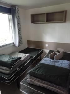Campings MHVACANCES LOUENT PLUSIEURS MOBILHOMES DANS CAMPING 4 ETOILES PROCHE CHATEAUX et ZOO BEAUVAL : photos des chambres
