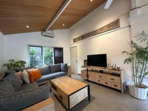 3BR seminyak entire villa with big pool near 66 beach