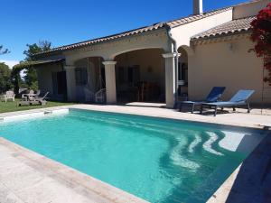 Maisons de vacances la villa de la fontaine : photos des chambres