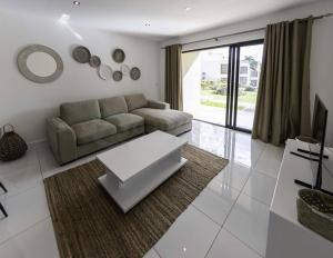 Modern Oceanview Apartment D1