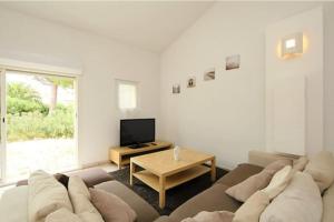 Villas jolie villa lumineuse - proche plage : photos des chambres