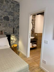 Room 1913