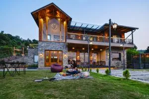 SaffronStays Aruunoday - Villa 4 bhk and 1 room Suite - 比姆塔尔