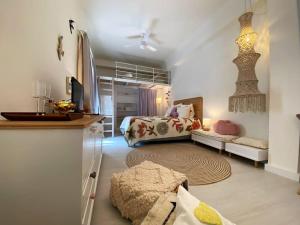 Les Hirondelles 2 Central Apartment