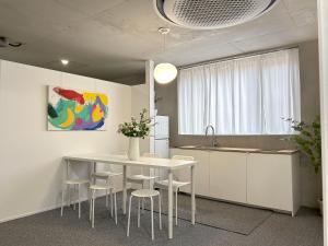 Hongdae good vibe with terrace