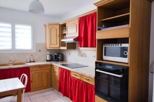Maisons de vacances Family house with garden : photos des chambres