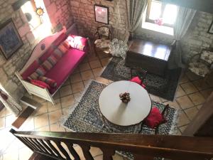 Villas Maison ancienne avec piscine au milieu des vignes : photos des chambres