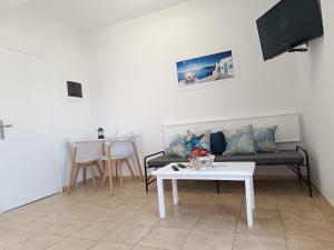 Nautilus City Studios & Apartments