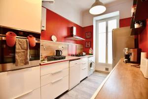 Nice Signature Notre Dame