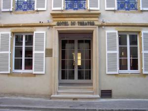 Hotels Hotel Du Theatre Centre Historique Parking Gratuit : photos des chambres