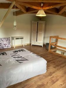 Maisons de vacances Grande maison type Perigourdine : photos des chambres