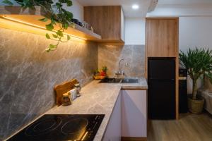 Sunset Suites, 1 bed apartment, Jayakarta hotel