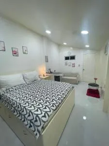 Pinkys Guest House - Burabud