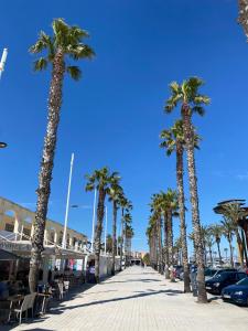 Apartment 424 next to the beach in the sun, DMSII building.