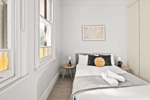 Lovely Double Room - Nearby Transport & Shops - Shared Bathroom