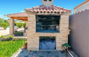 Amazing Home In Polaca With Wifi