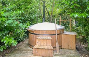 Awesome Home In Rheezerveen With Sauna