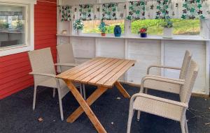 Gorgeous Home In Gränna With Wifi