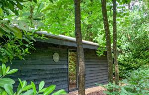 Awesome Home In Rheezerveen With Sauna