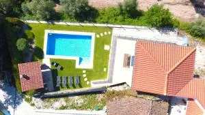 Casa Fouces by Gerês Casas - Germil