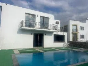Özbay Villa - Karavas