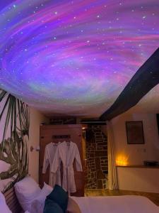 Maisons de vacances L-Etreinte, gite de charme avec jacuzzi interieur et sauna : photos des chambres