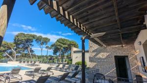 Appartements Cote Golf, bel appartement RDC avec terrasses dans Golf, piscine, tennis, a 5mn de l'Isle sur la Sorgue : photos des chambres