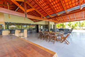 Refúgio de Lazer: Chácara c Espaço e Conforto