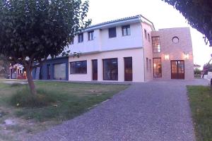 Εν Αγρια - 3hvězdičkové hotely ve městě Agria